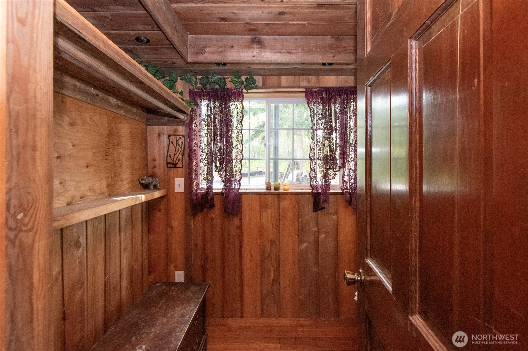 3951 South Tyler Road Port Angeles, WA 98363 - Photo 5 of 40