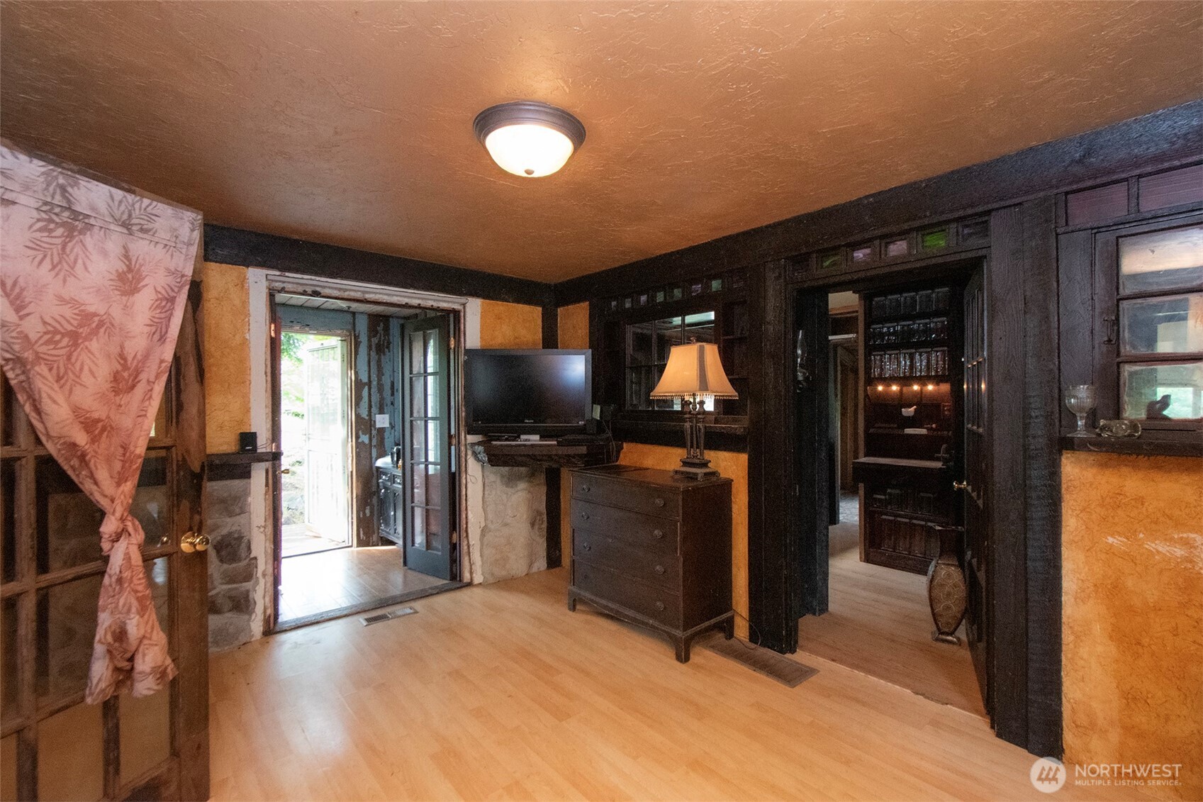 3951 South Tyler Road Port Angeles, WA 98363 - Photo 7 of 40