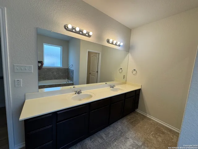 $1,850 | 6718 Indian, San Antonio, TX 78253