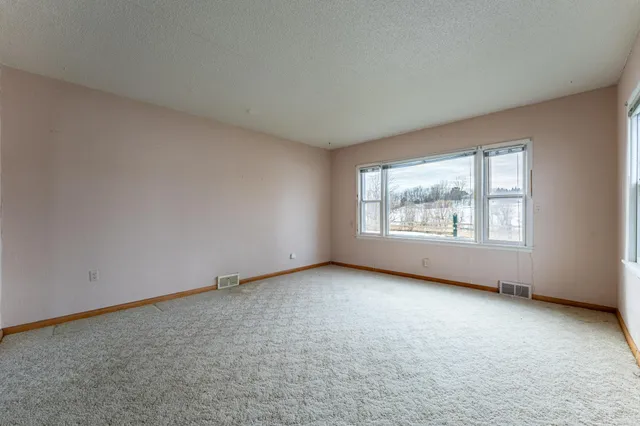 $475,000 | 17140 County 31 Boulevard, Welch, MN 55089