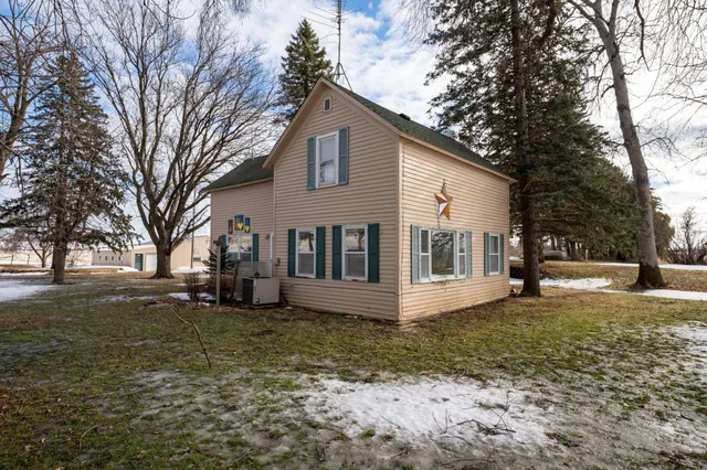 $475,000 | 17140 County 31 Boulevard, Welch, MN 55089