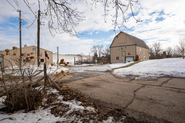 $475,000 | 17140 County 31 Boulevard, Welch, MN 55089