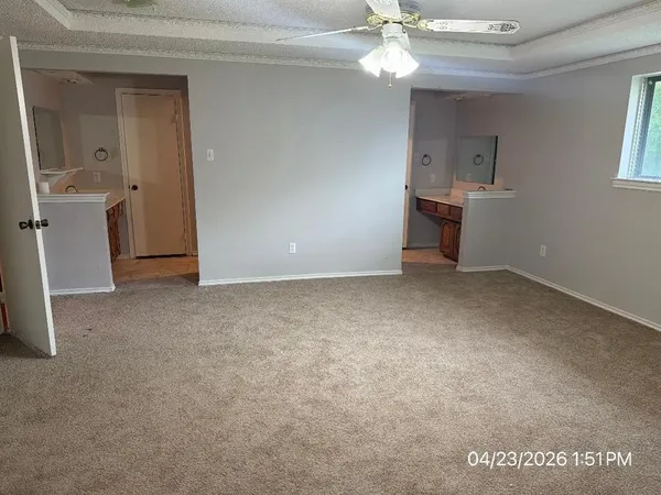 $355,900 | 103 Red Bud Court, Oak Leaf, TX 75154