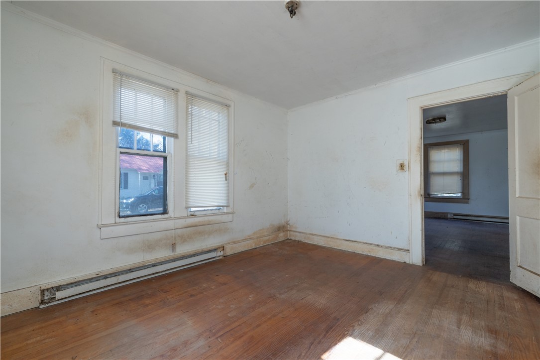 106 Frances Street Anderson, SC 29621 - Photo 10 of 15 This versatile room presents an opportunity for personalization and comfort.