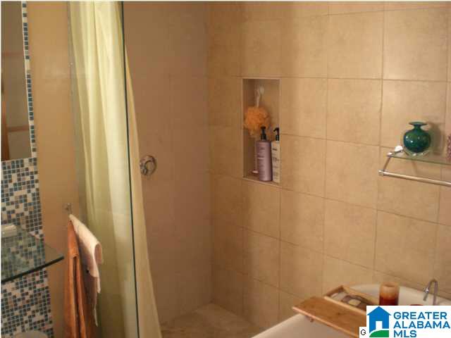 1779 Indian Hills Road Pelham, AL 35124 - Photo 16 of 27