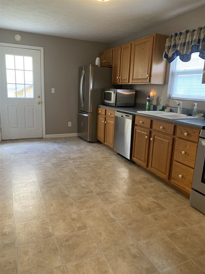 2514 5th Street Road Huntington, WV 25701 - Photo 5 of 22 Gallery Image 5