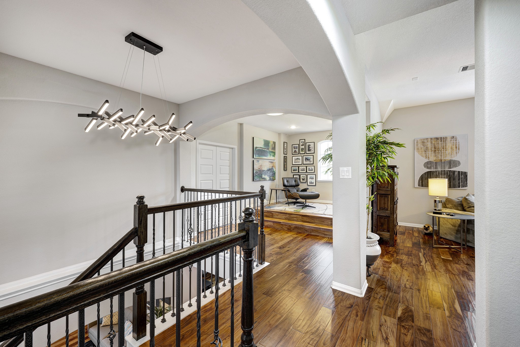 5002 Harvest Knoll Drive Spring, TX 77389 - Photo 21 of 48 Arriving to the second Floor.