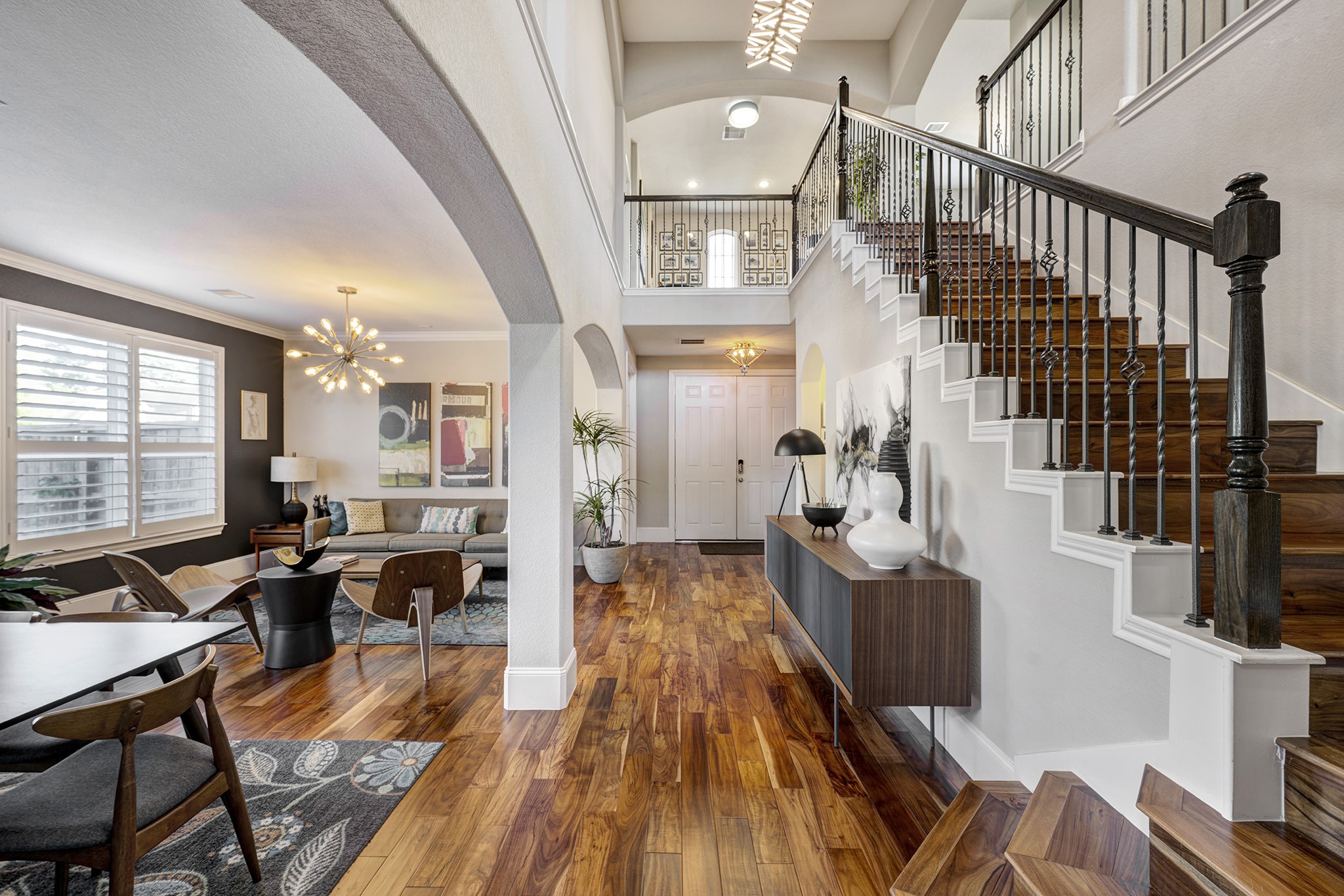 5002 Harvest Knoll Drive Spring, TX 77389 - Photo 6 of 48 View of the entry and stairway going to the second floor.