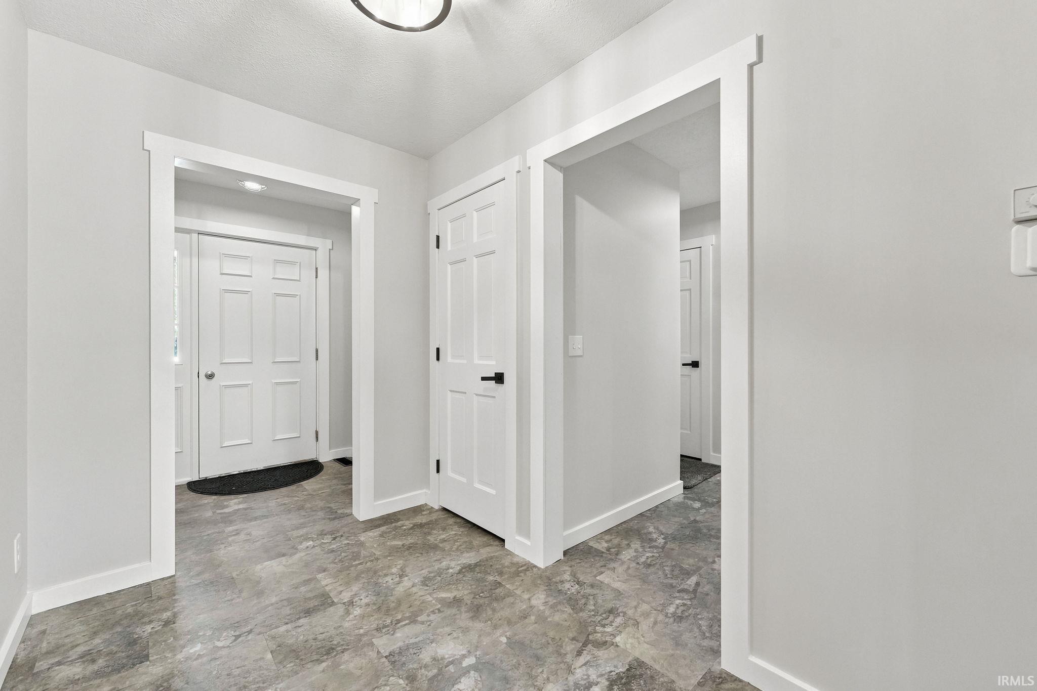5612 Inland Trail Fort Wayne, IN 46825 - Photo 9 of 24 Gallery Image 9