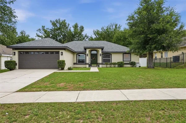 $385,000 | 1917 Southern Oak Loop, Minneola, FL 34715