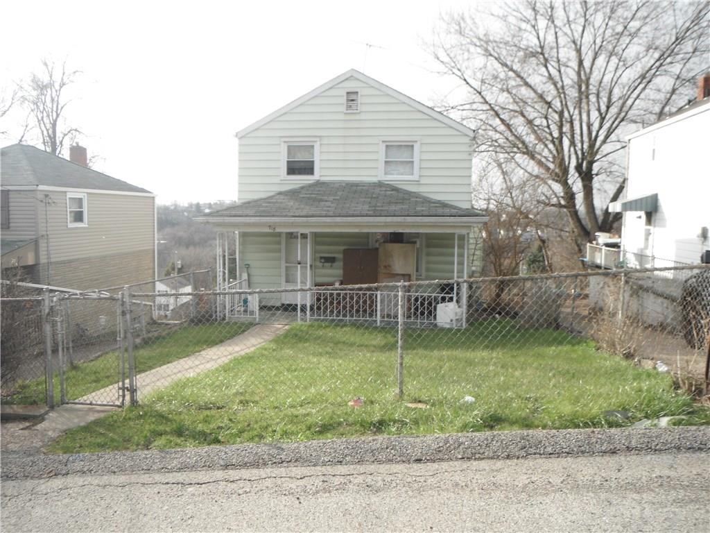718 Springfield Street Pittsburgh, PA 15220 - Photo 2 of 14 FENCED IN FRONT YARD