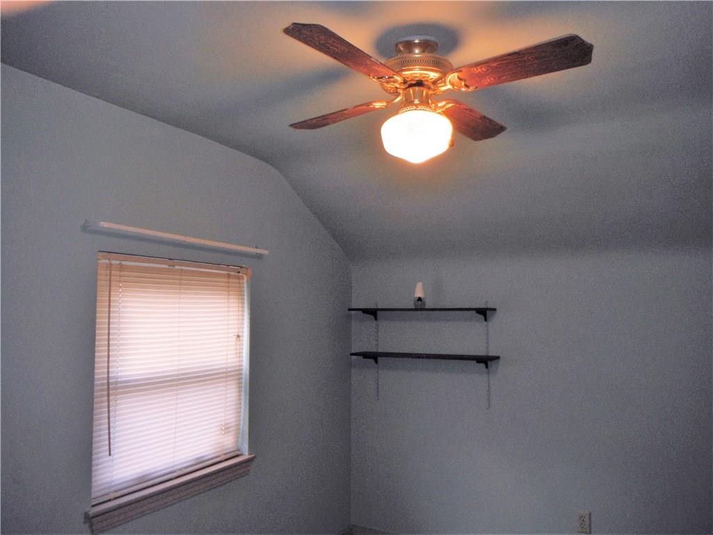 718 Springfield Street Pittsburgh, PA 15220 - Photo 10 of 14 Gallery Image 10