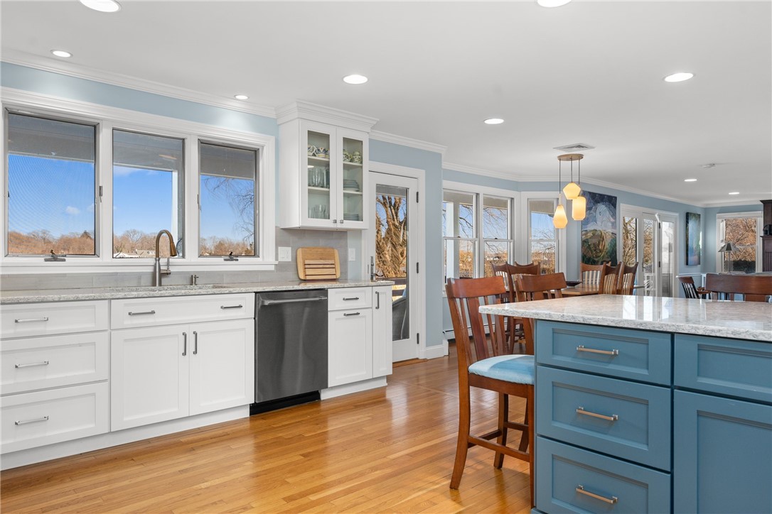 5 Riverside Drive Barrington, RI 02806 - Photo 15 of 43