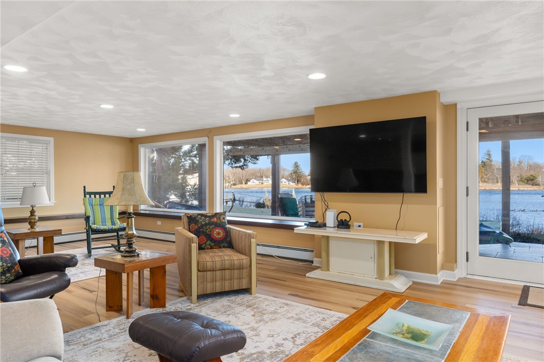 5 Riverside Drive Barrington, RI 02806 - Photo 36 of 43