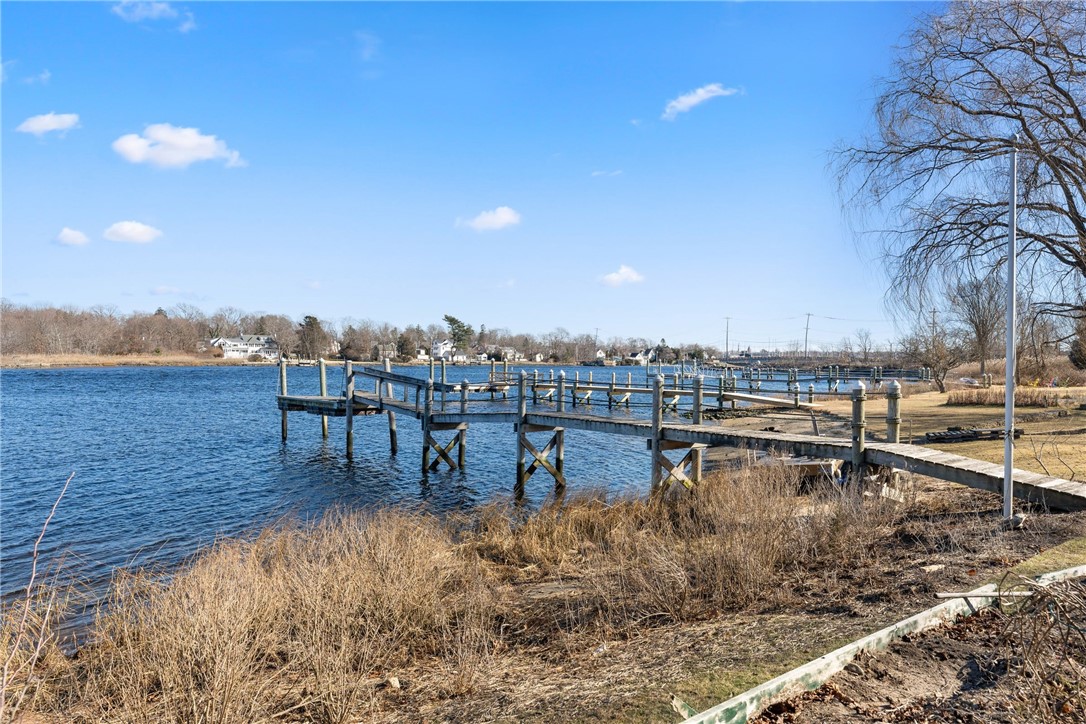 5 Riverside Drive Barrington, RI 02806 - Photo 5 of 43
