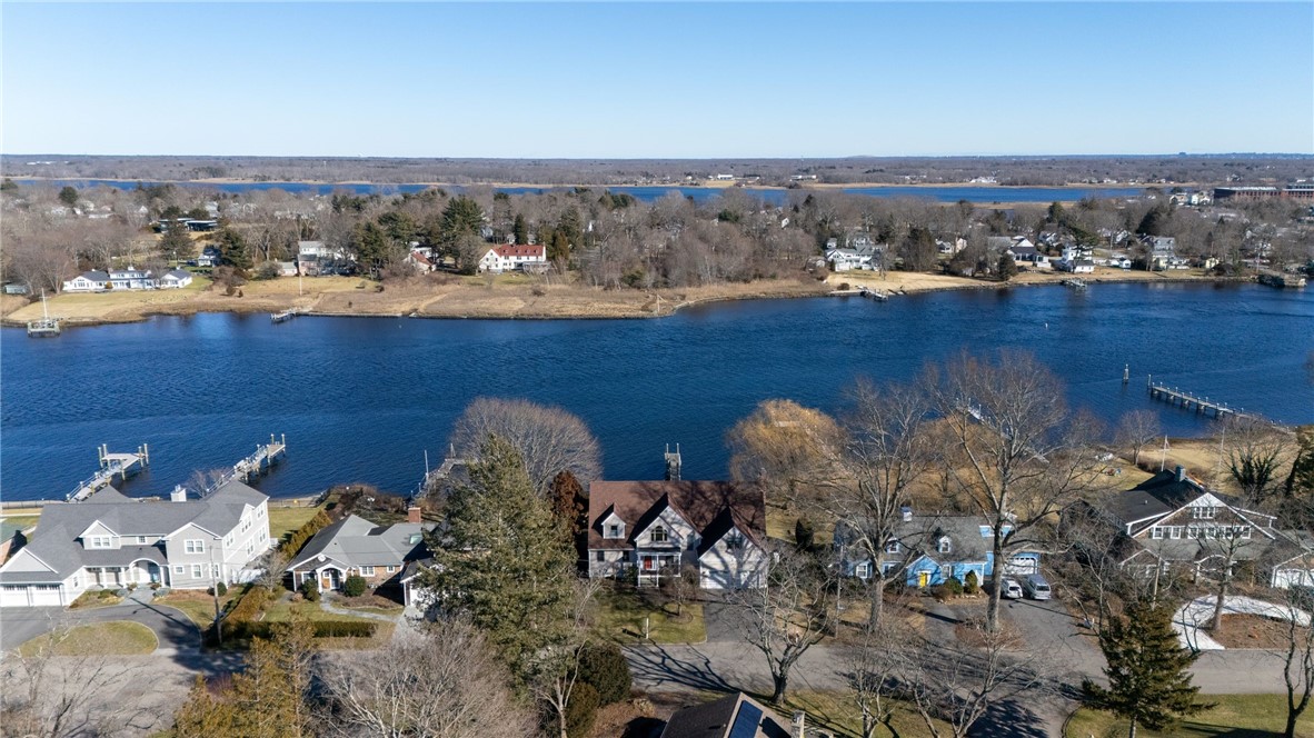5 Riverside Drive Barrington, RI 02806 - Photo 8 of 43
