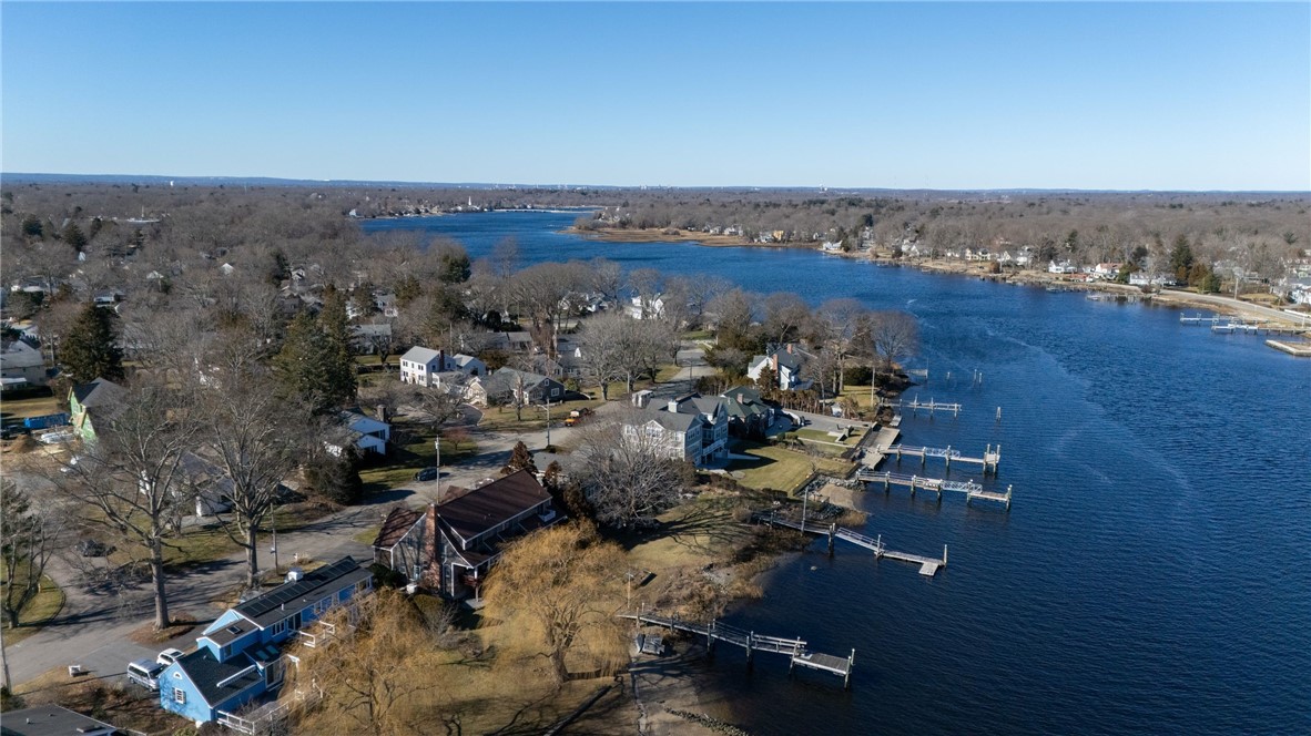 5 Riverside Drive Barrington, RI 02806 - Photo 9 of 43