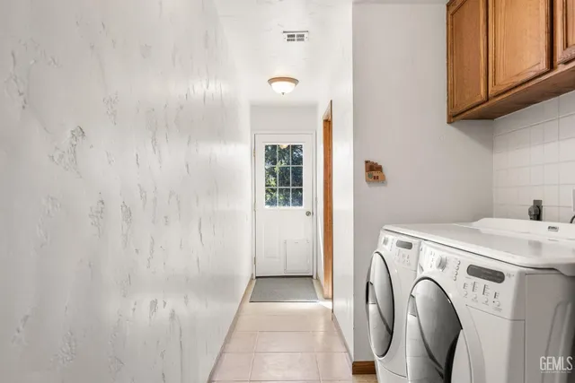 a view of washer and dryer