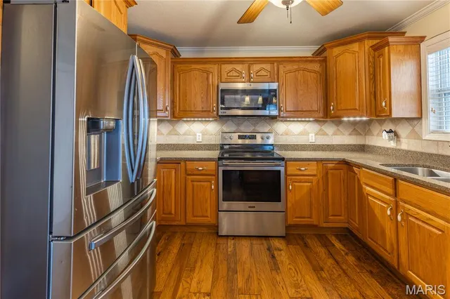 $319,000 | 907 Plantation Boulevard, Sikeston, MO 63801