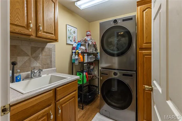 $319,000 | 907 Plantation Boulevard, Sikeston, MO 63801