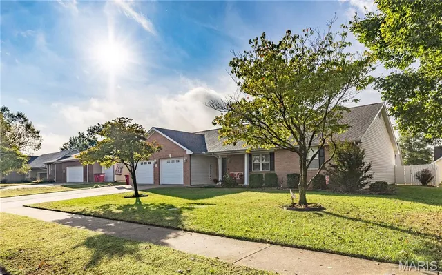 $319,000 | 907 Plantation Boulevard, Sikeston, MO 63801