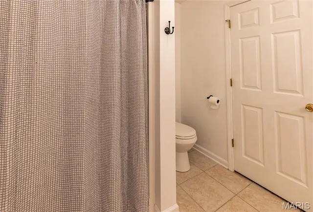 $319,000 | 907 Plantation Boulevard, Sikeston, MO 63801