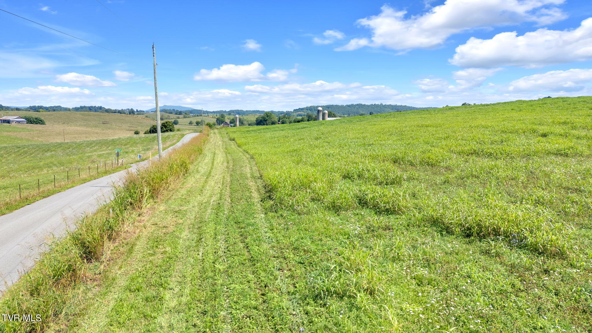 2200 Old Hall Road, Unit B Limestone, TN 37681 - Photo 9 of 44 19-web-or-mls-DJI_20240807115109_0958_D