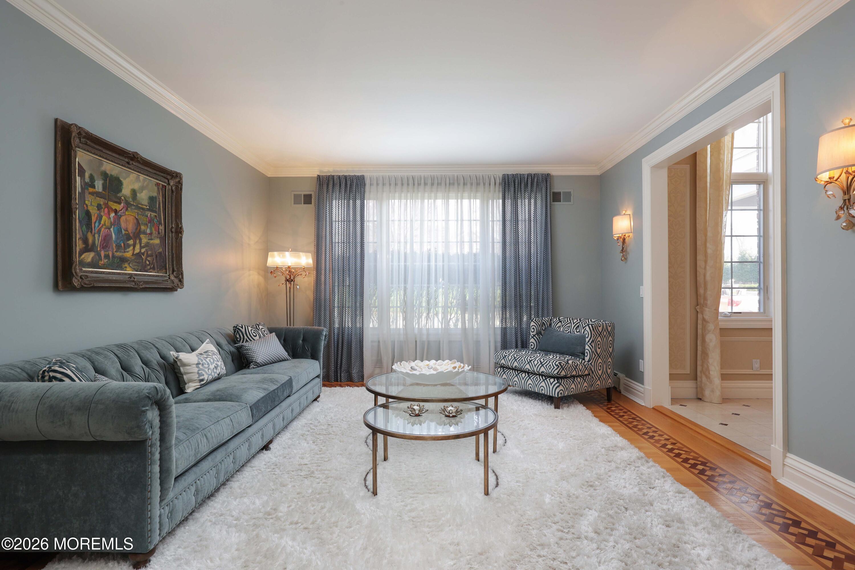 25 Ely Road Holmdel, NJ 07733 - Photo 20 of 55 LIVING ROOM