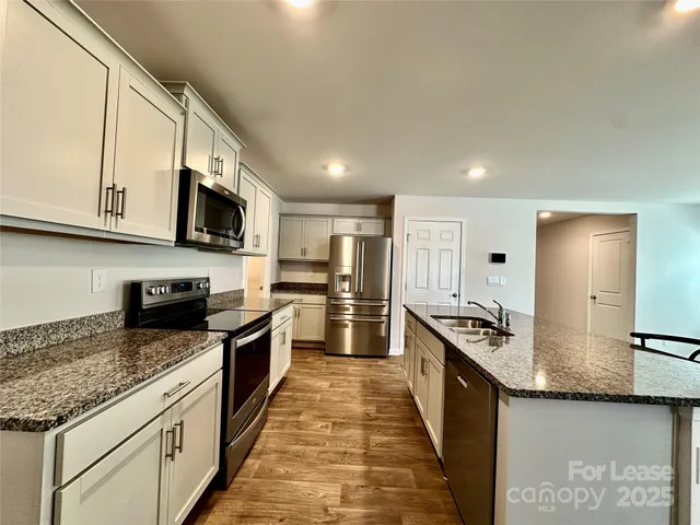 $2,350 | 1605 Blue Velvet Lane, Dallas, NC 28034