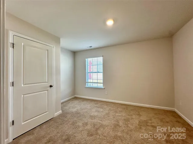 $2,350 | 1605 Blue Velvet Lane, Dallas, NC 28034