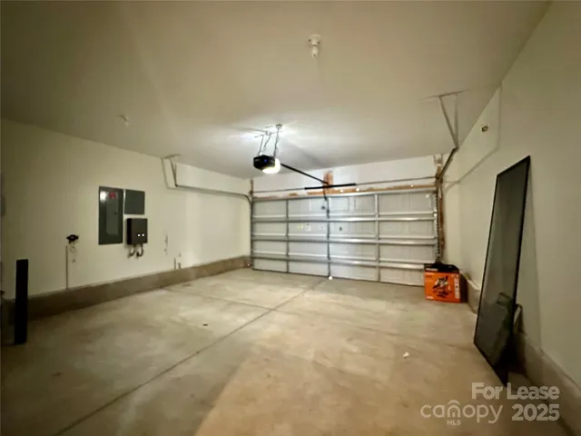 $2,350 | 1605 Blue Velvet Lane, Dallas, NC 28034