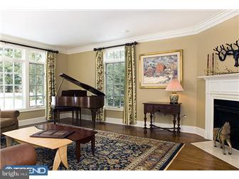 112 Random Road Princeton, NJ 08540 - Photo 3 of 11 Living Room