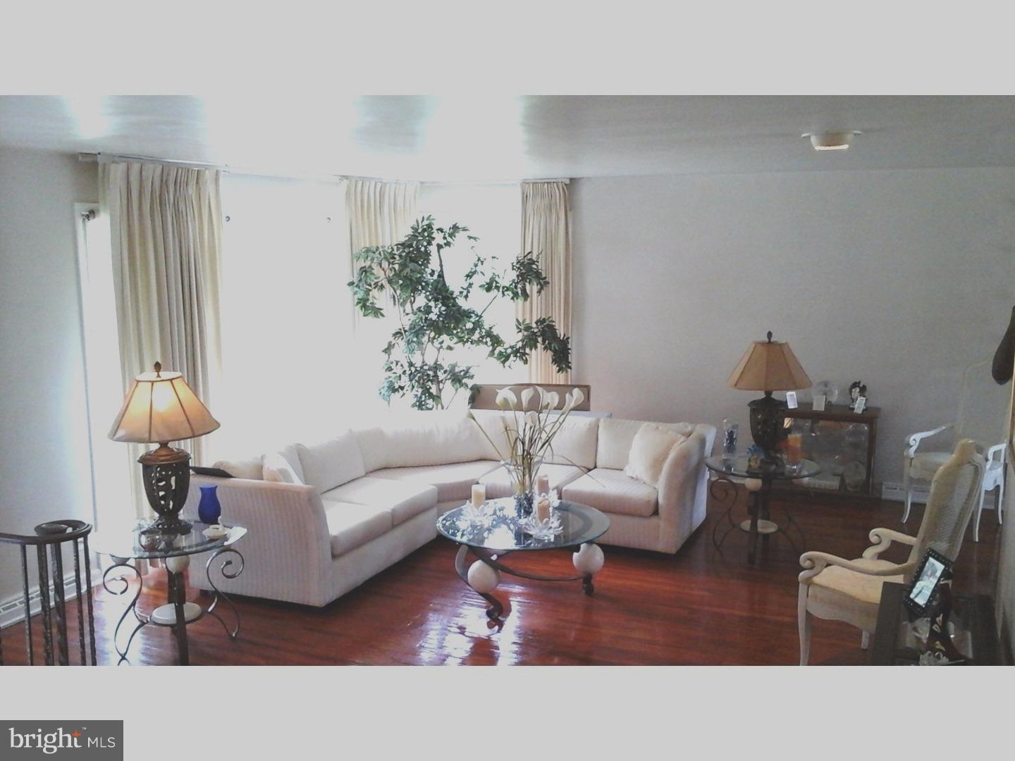 600 Laverock Road Glenside, PA 19038 - Photo 4 of 23 Living Room
