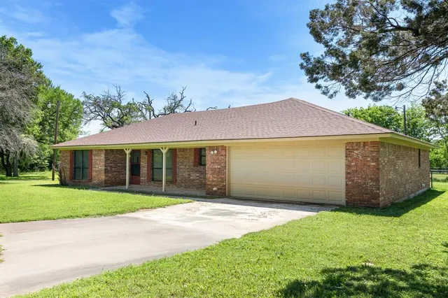 $320,000 | 125 County Road 1287, Morgan, TX 76671