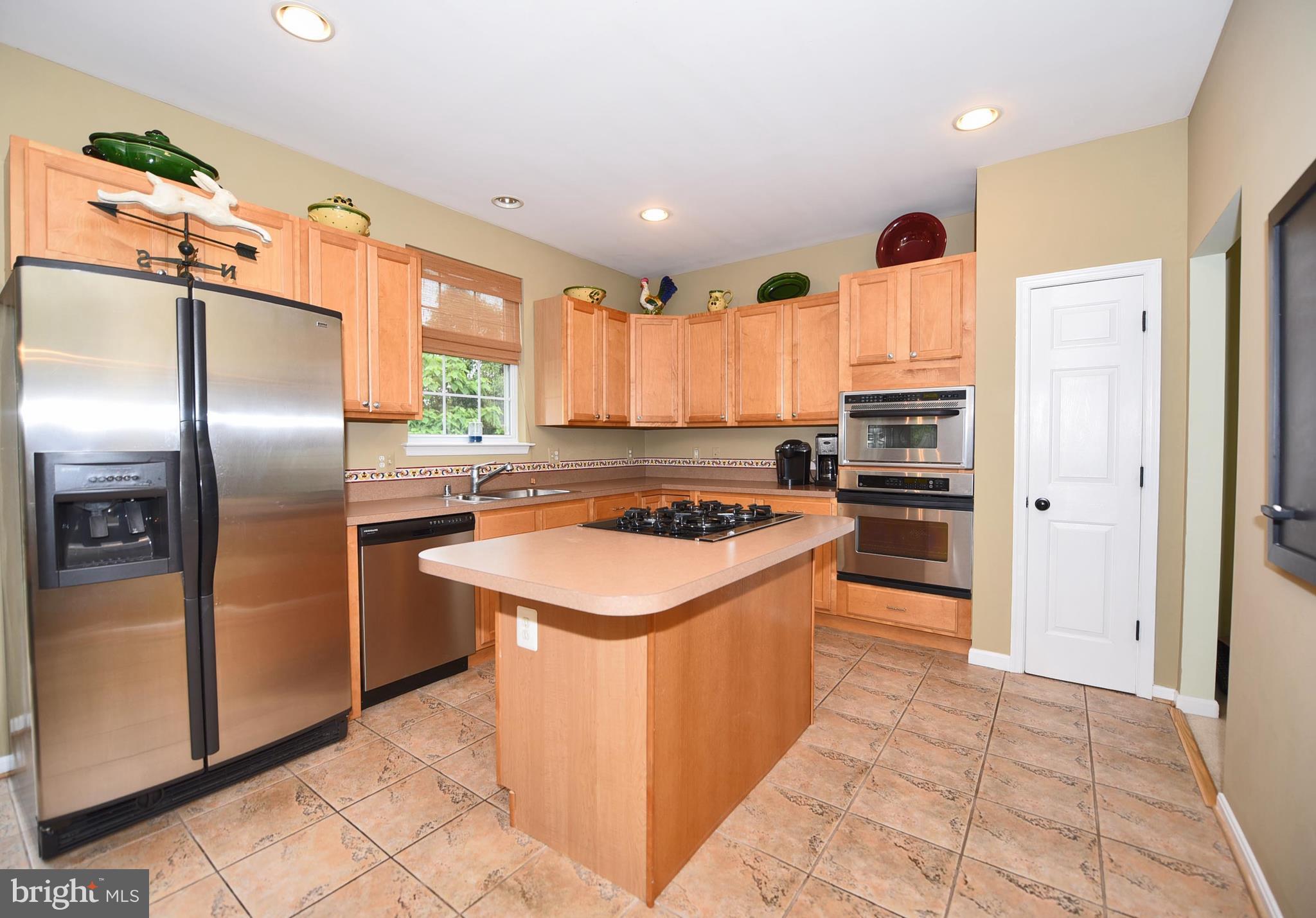 116 Queensberry Road Baltimore, MD 21237 - Photo 11 of 30 Kitchen