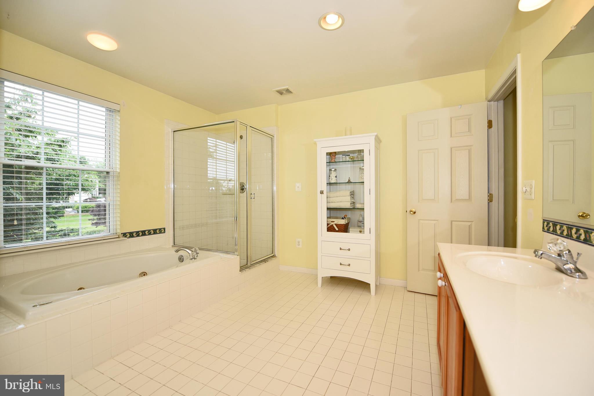 116 Queensberry Road Baltimore, MD 21237 - Photo 18 of 30 Bath (Master)