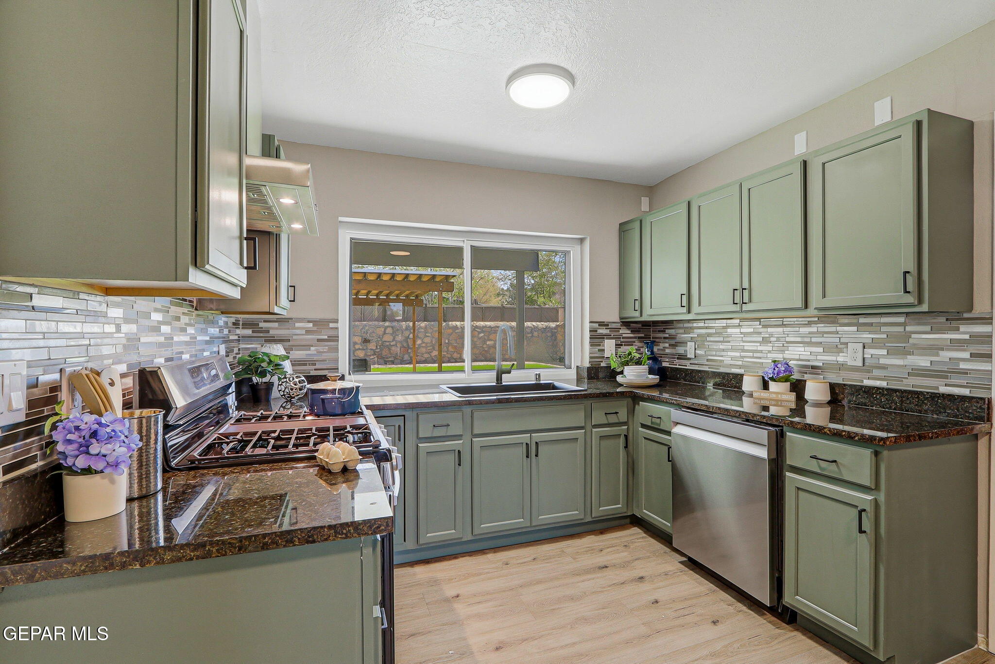 14865 Holden Road El Paso, TX 79928 - Photo 13 of 69 17-web-or-mls-IMG_7087