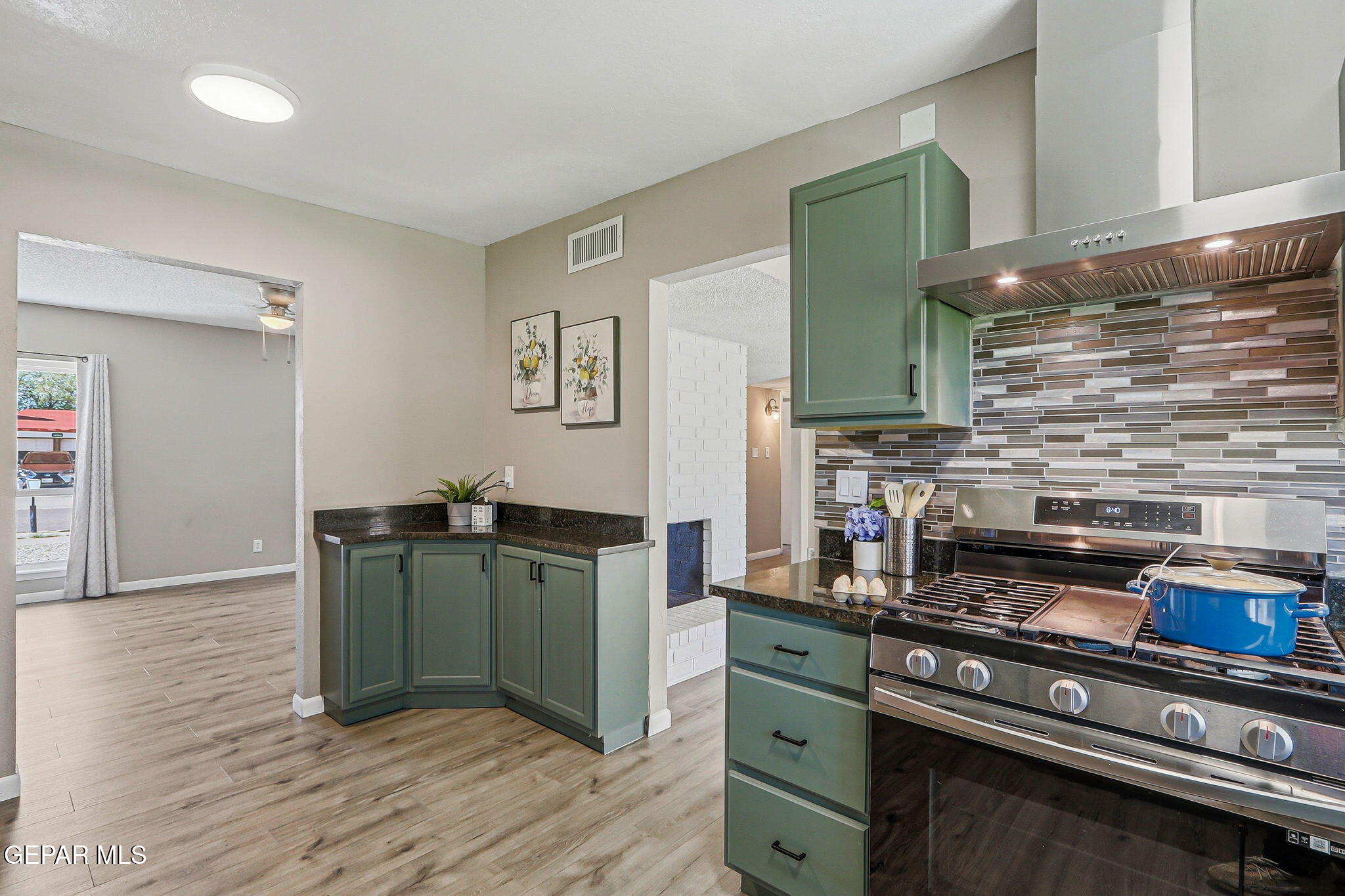 14865 Holden Road El Paso, TX 79928 - Photo 17 of 69 21-web-or-mls-IMG_7115