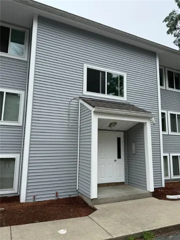 $2,095 | 400 New River Road, Unit 809, Lincoln, RI 02838