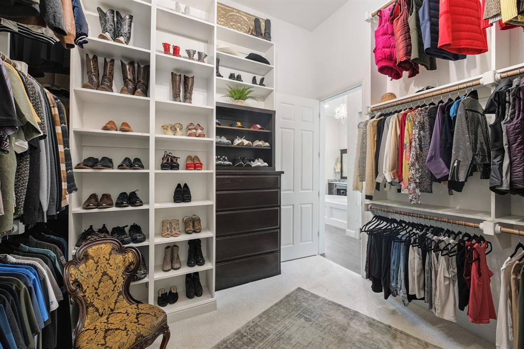 1619 Bloomfield Road Valley View, TX 76272 - Photo 17 of 39 Large Primary Closet