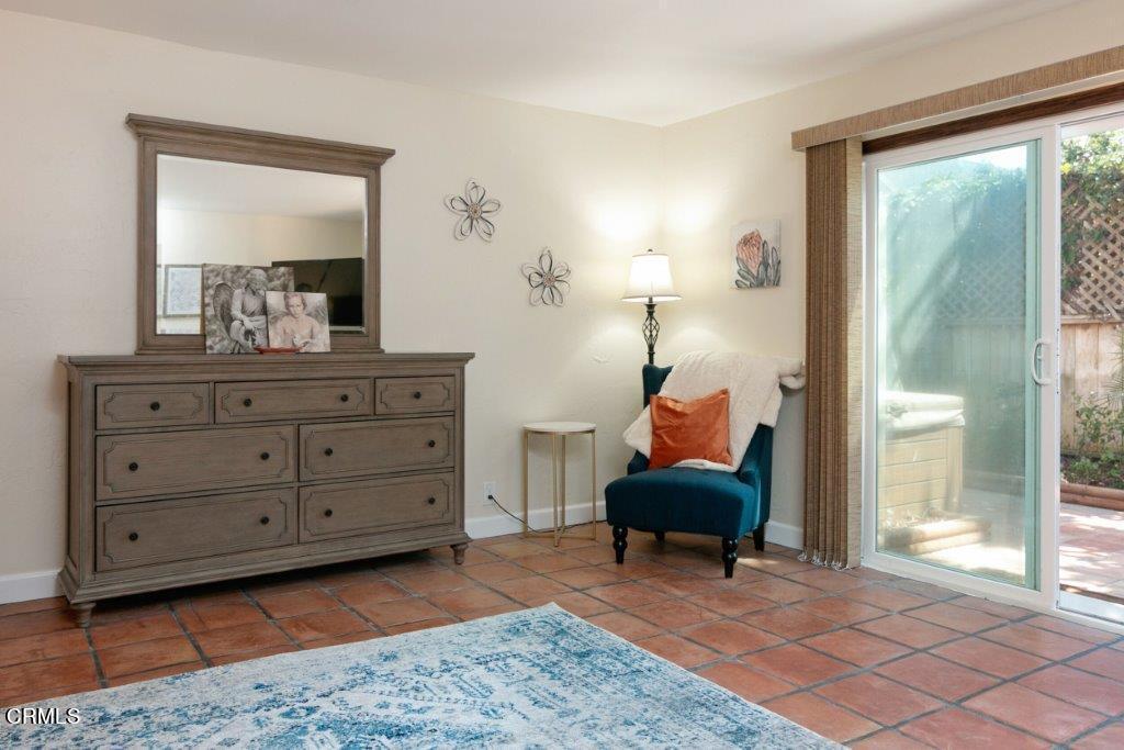 5000 Dolphin Way Oxnard, CA 93035 - Photo 32 of 56 a living room with furniture and a dresser