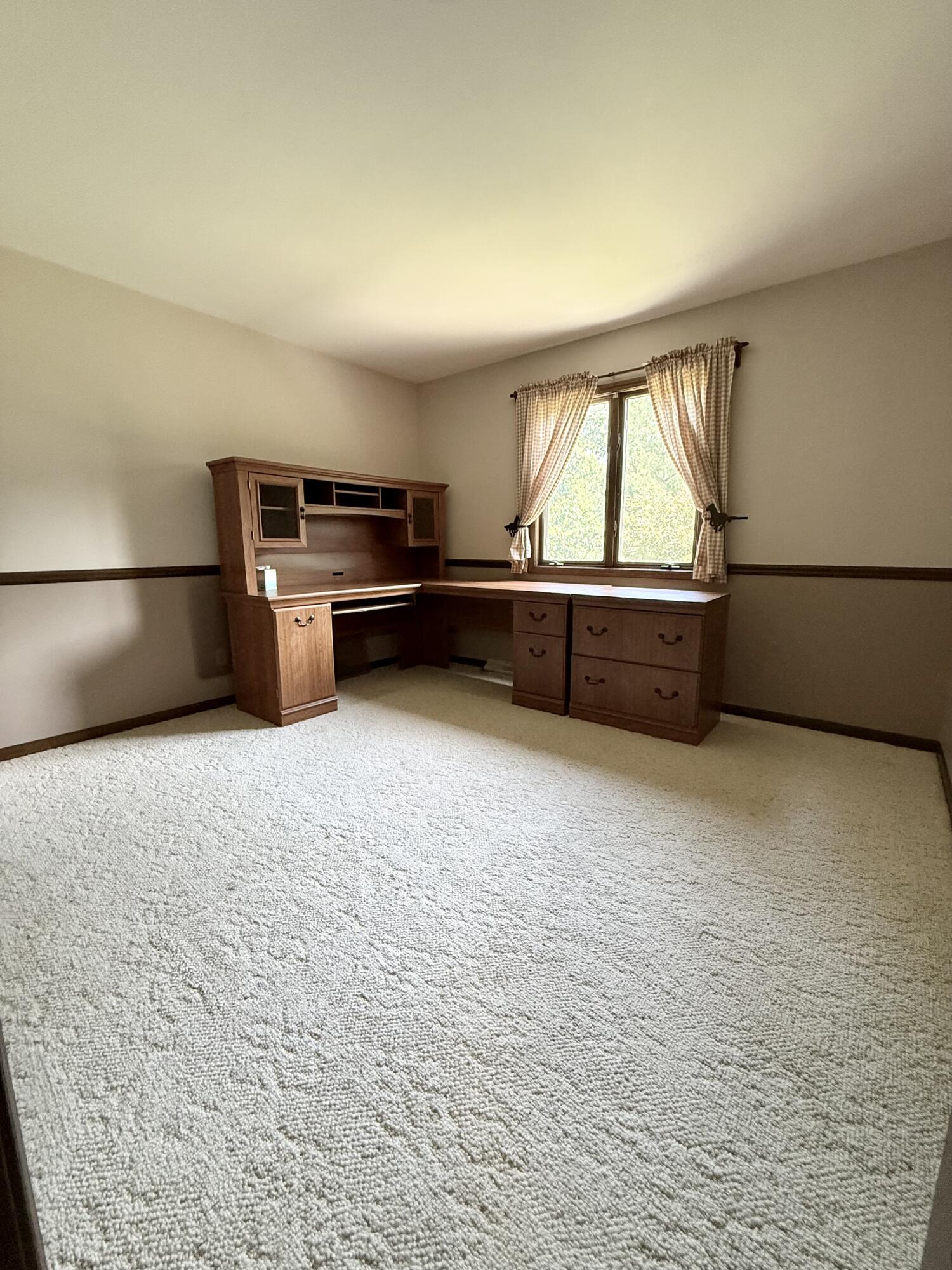 6834 Mercedes Lane Demotte, IN 46310 - Photo 24 of 35 1500x2000