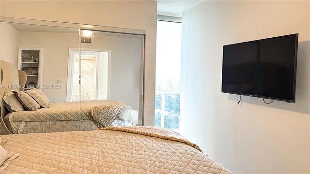 $2,500 | 3140 South Ocean Drive, Unit 2403, Hallandale Beach, FL 33009