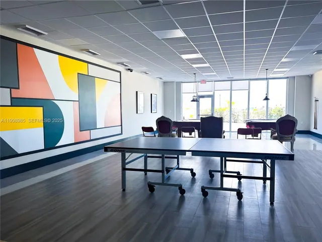 $2,500 | 3140 South Ocean Drive, Unit 2403, Hallandale Beach, FL 33009