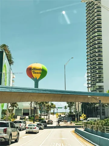 $2,500 | 3140 South Ocean Drive, Unit 2403, Hallandale Beach, FL 33009