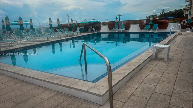 $2,500 | 3140 South Ocean Drive, Unit 2403, Hallandale Beach, FL 33009