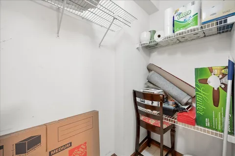 $249,000 | 5005 Warren Street, Unit 506, Skokie, IL 60077