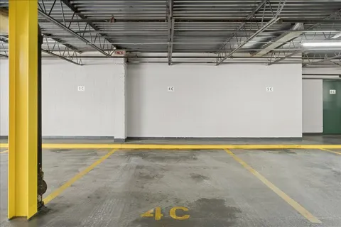 $249,000 | 5005 Warren Street, Unit 506, Skokie, IL 60077