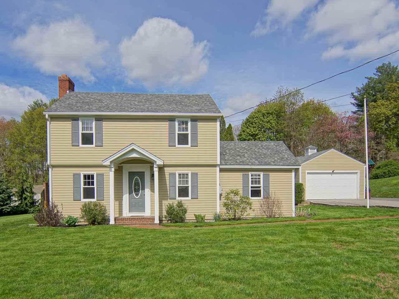 5 Drinkwater Road Exeter, NH 03833 - Photo 2 of 37