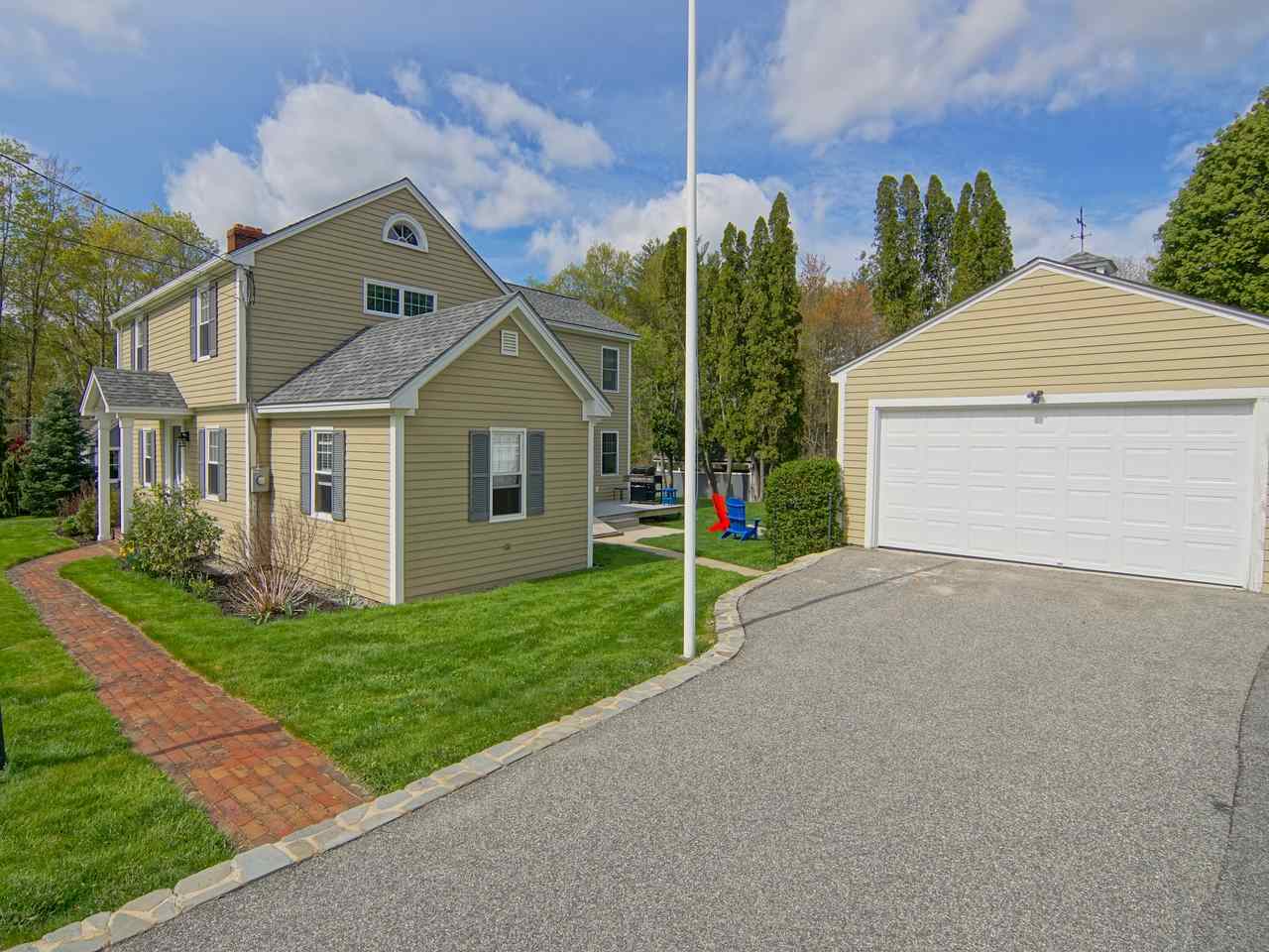 5 Drinkwater Road Exeter, NH 03833 - Photo 3 of 37